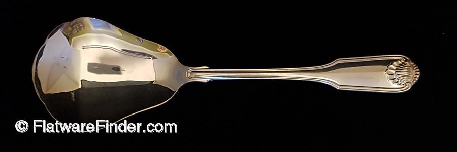 Oneida Silver Shell Silverplate (ON183) Flatware | FlatwareFinder.com